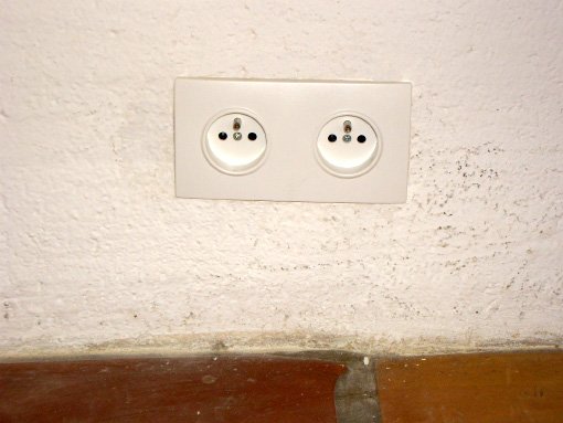 Plug 4