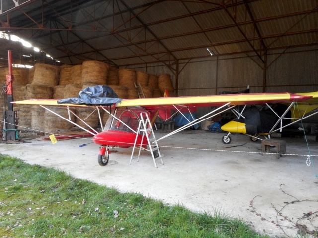 AX3 Weedhopper 28AAD, Dordogne, France