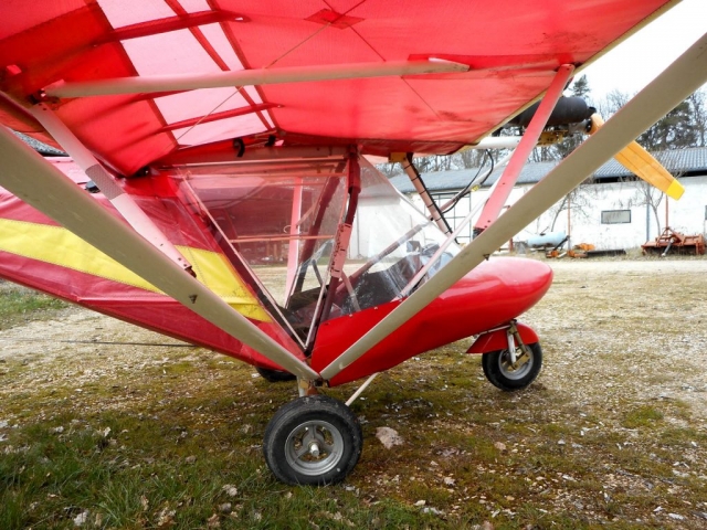 AX3 Weedhopper 28AAD, Dordogne, France